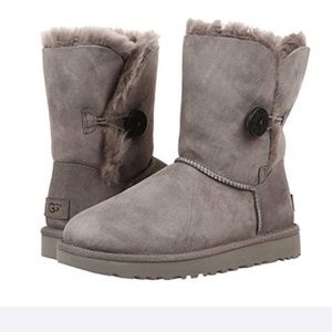 Ugg Bailey Button II Boots Gray Grey NIB Size 8